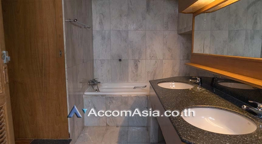 16  3 br House For Rent in Sukhumvit ,Bangkok BTS Phrom Phong at Thai House Style AA26915