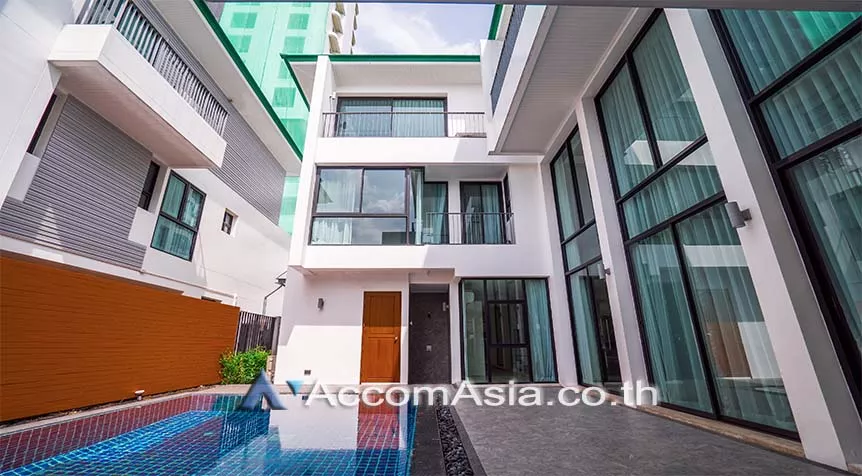  1  6 br House For Rent in sukhumvit ,Bangkok BTS Phrom Phong AA26926