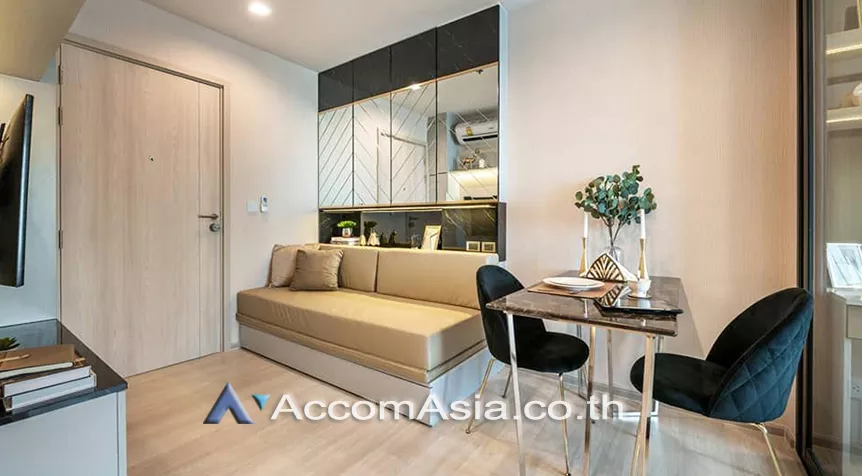  1 Bedroom  Condominium For Rent in Ploenchit, Bangkok  near BTS Ploenchit (AA26929)