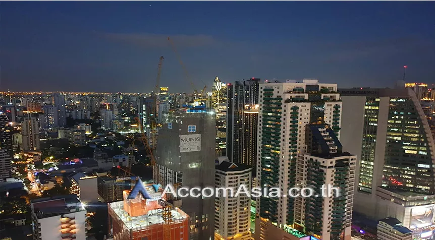  1 Bedroom  Condominium For Rent in Sukhumvit, Bangkok  near BTS Asok - MRT Sukhumvit (AA26935)