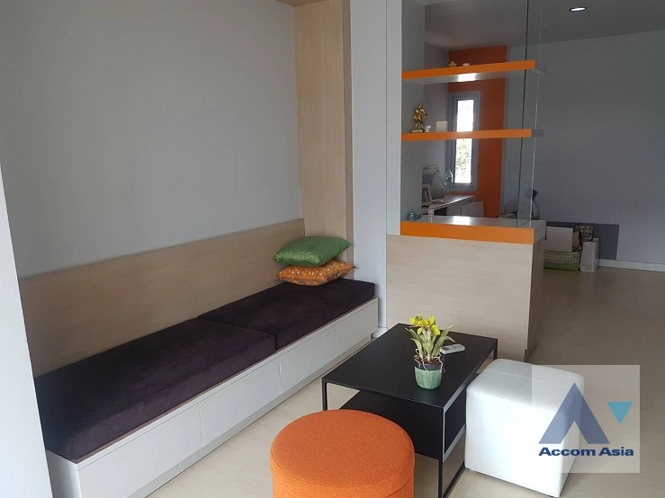 11  6 br Townhouse For Rent in ratchadapisek ,Bangkok MRT Ratchadaphisek AA27015