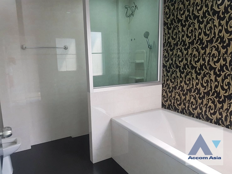 10  6 br Townhouse For Rent in ratchadapisek ,Bangkok MRT Ratchadaphisek AA27015