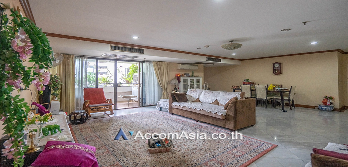  2 Bedrooms  Condominium For Rent & Sale in Sukhumvit, Bangkok  near BTS Asok - MRT Sukhumvit (24153)
