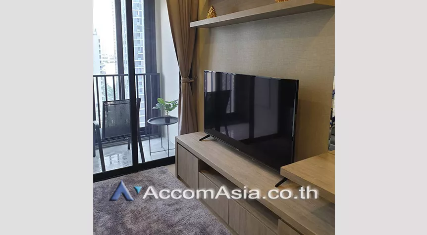  1 Bedroom  Condominium For Rent & Sale in Sukhumvit, Bangkok  near BTS Asok - MRT Sukhumvit (AA27045)