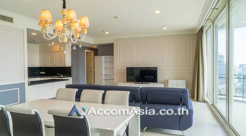  3 Bedrooms  Condominium For Rent in Sukhumvit, Bangkok  near BTS Phrom Phong (AA27046)