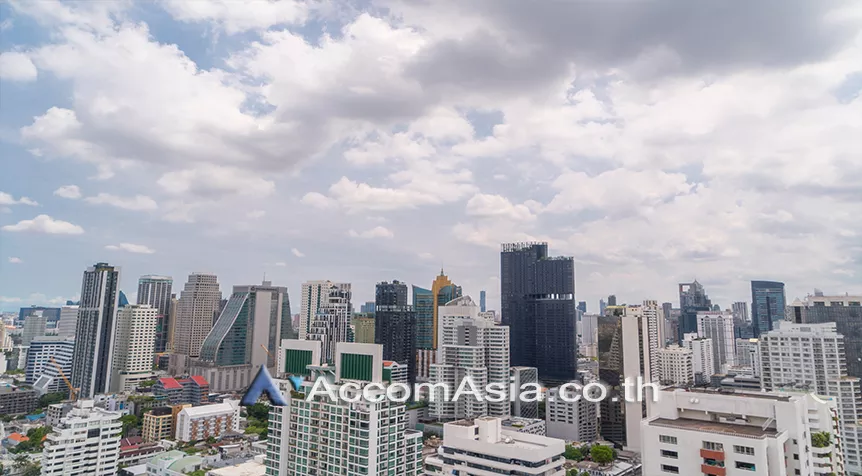  3 Bedrooms  Condominium For Rent in Sukhumvit, Bangkok  near BTS Phrom Phong (AA27046)