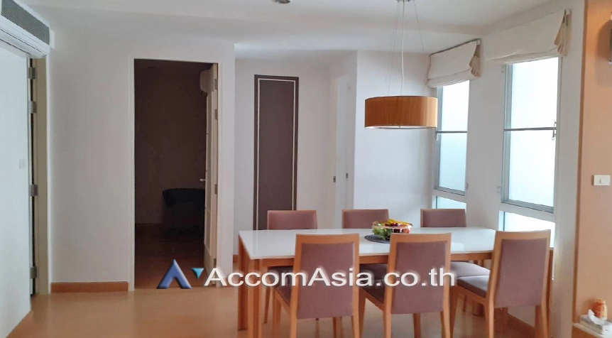  3 Bedrooms  Condominium For Rent in Sukhumvit, Bangkok  near BTS Ekkamai (AA27072)
