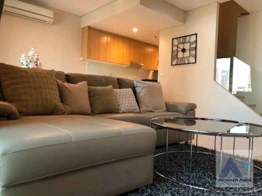 Fully Furnished, Corner Unit, Duplex Condo | Villa Asoke Condominium