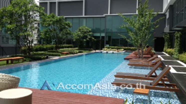  2 Bedrooms  Condominium For Rent in Sukhumvit, Bangkok  near BTS On Nut (AA27106)