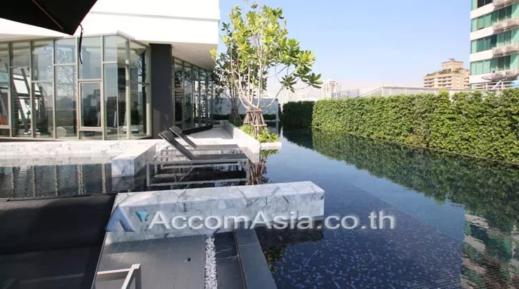  1 Bedroom  Condominium For Rent in Sukhumvit, Bangkok  near BTS Thong Lo (AA27116)