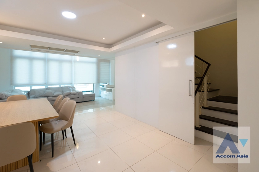 8  3 br Townhouse For Rent in Sukhumvit ,Bangkok BTS Ekkamai at The Parklane 12 AA27125