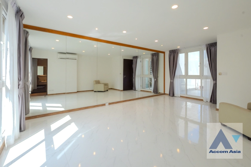 21  3 br Townhouse For Rent in Sukhumvit ,Bangkok BTS Ekkamai at The Parklane 12 AA27125