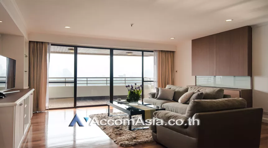 Big Balcony |  3 Bedrooms  Apartment For Rent in Sukhumvit, Bangkok  near BTS Asok - MRT Sukhumvit (AA27136)