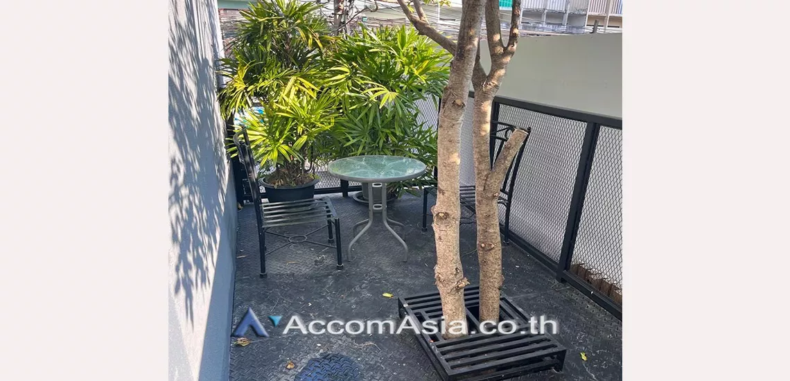 15  3 br Condominium For Rent in Sathorn ,Bangkok MRT Khlong Toei at Suwansawat Condo AA27145