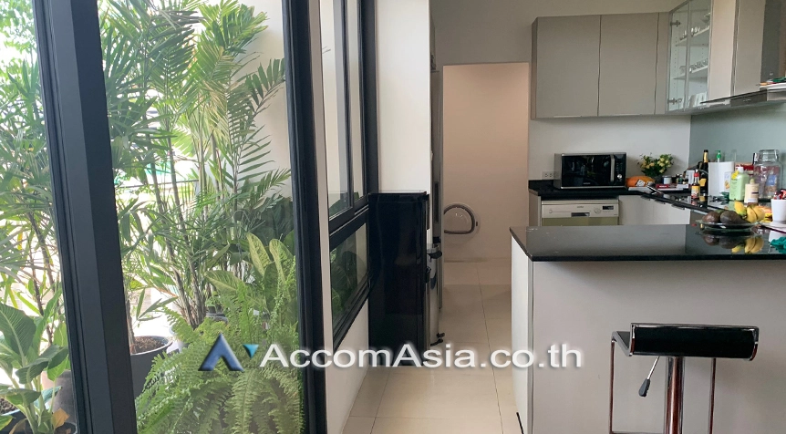 5  4 br Condominium For Rent in Sathorn ,Bangkok MRT Khlong Toei at Suwansawat Condo AA27146