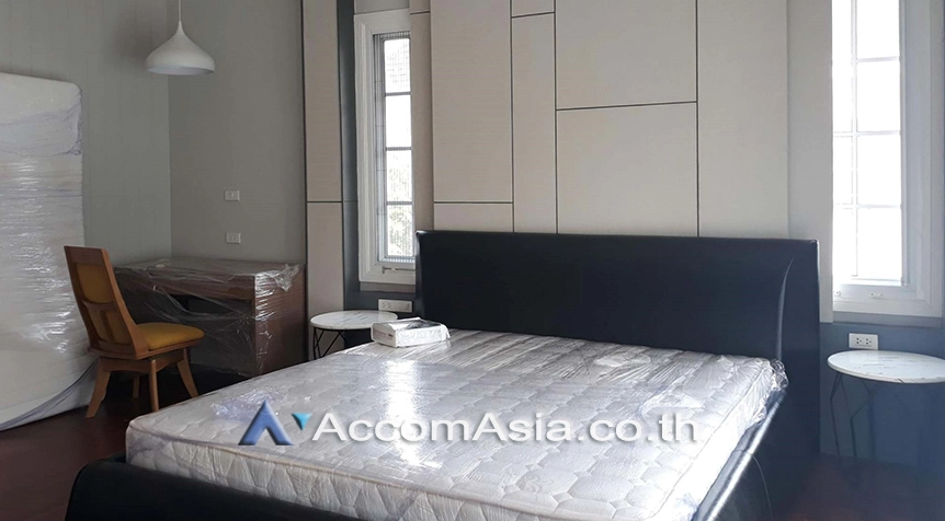 4  3 br House For Rent in Bangna ,Bangkok BTS Bearing at Fantasia Villa 3  AA27155