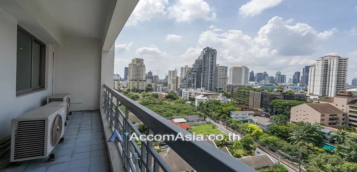  3 Bedrooms  Condominium For Rent in Sukhumvit, Bangkok  near BTS Phrom Phong (AA27163)