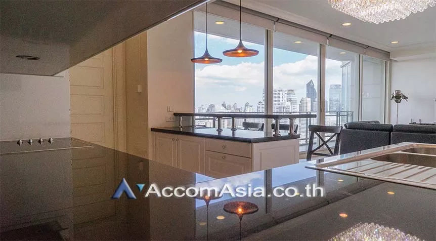  2 Bedrooms  Condominium For Rent & Sale in Sukhumvit, Bangkok  near BTS Phrom Phong (AA27164)