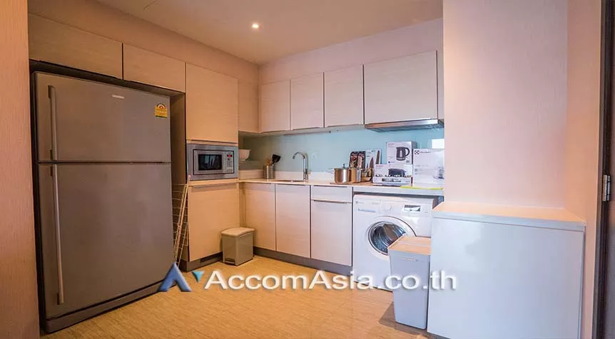  2 Bedrooms  Condominium For Rent in Sukhumvit, Bangkok  near BTS Thong Lo (AA27176)