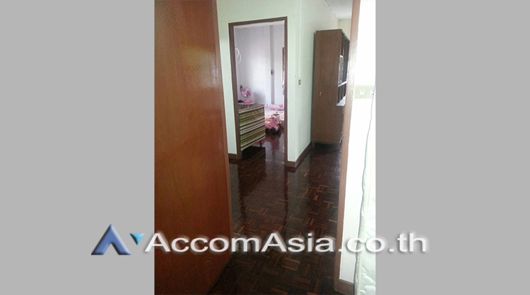 5  3 br House For Rent in sukhumvit ,Bangkok BTS Punnawithi 24172