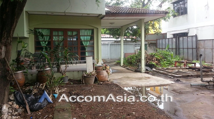 6  3 br House For Rent in sukhumvit ,Bangkok BTS Punnawithi 24172