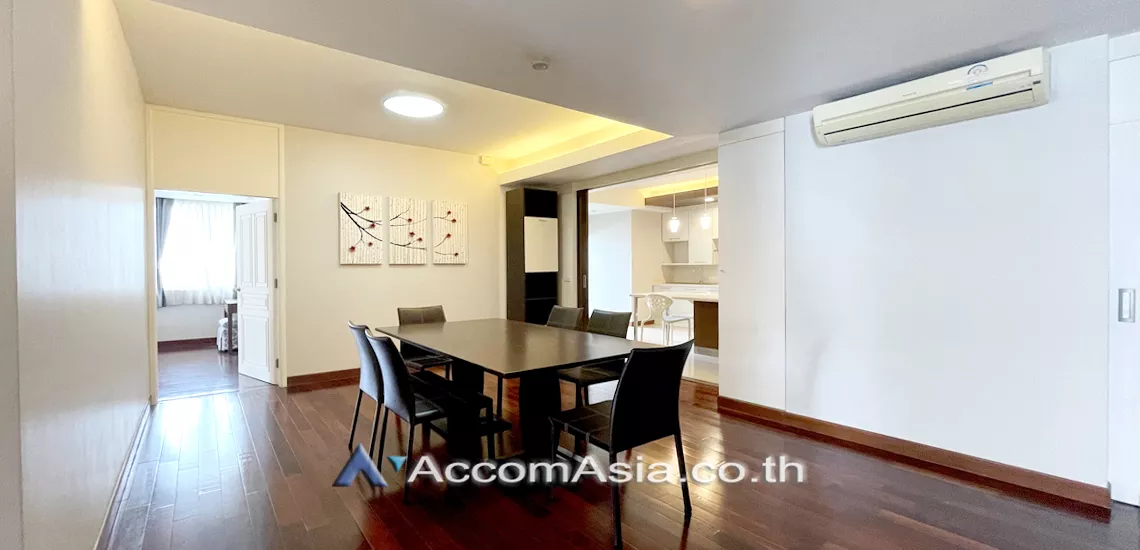 Big Balcony |  3 Bedrooms  Condominium For Rent in Sukhumvit, Bangkok  near BTS Nana (AA27250)