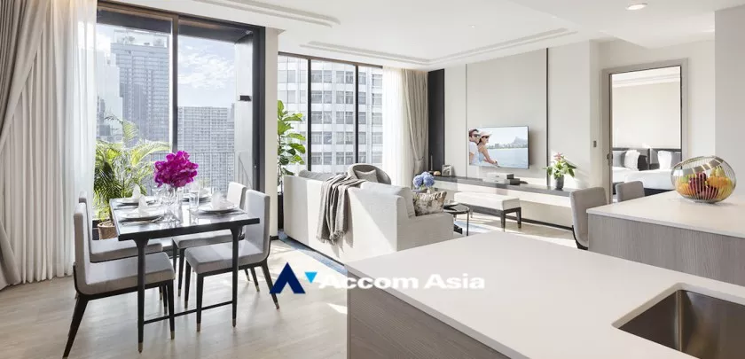  3 Bedrooms  Apartment For Rent in Sukhumvit, Bangkok  near BTS Thong Lo (AA27253)