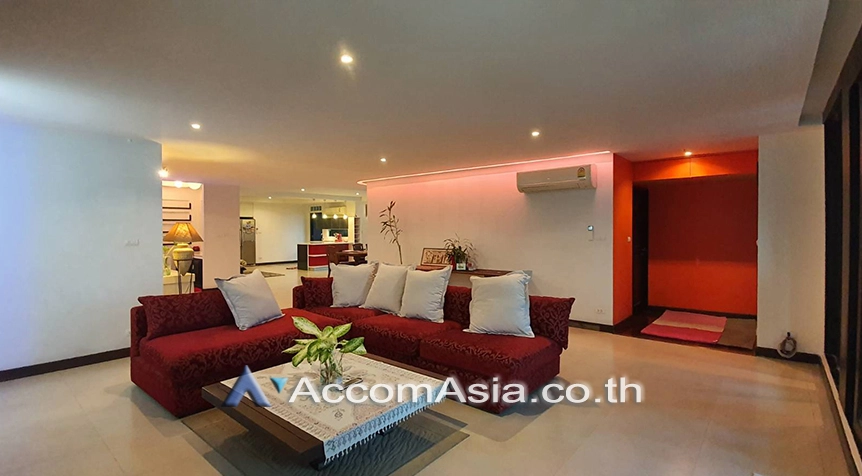 Big Balcony, Pet friendly |  D.S. Tower 1 Condominium  2 Bedroom for Rent BTS Phrom Phong in Sukhumvit Bangkok