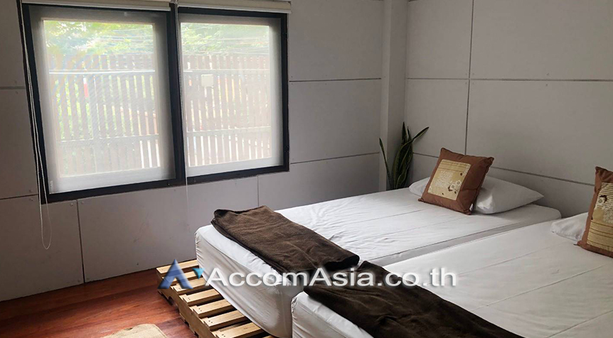 5  4 br House For Rent in Sukhumvit ,Bangkok BTS Ekkamai AA27321