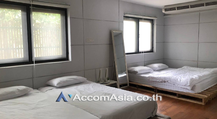 6  4 br House For Rent in Sukhumvit ,Bangkok BTS Ekkamai AA27321