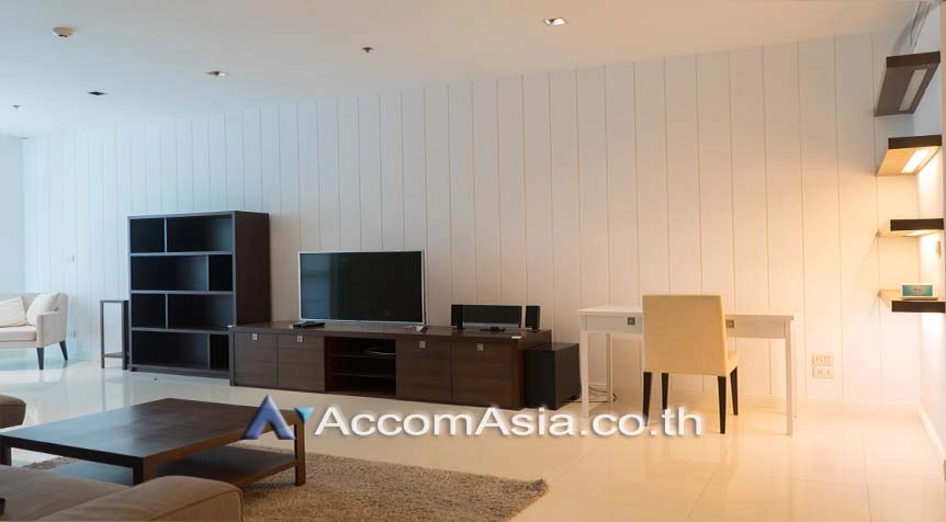  2 Bedrooms  Condominium For Rent in Ploenchit, Bangkok  near BTS Ploenchit (AA27348)