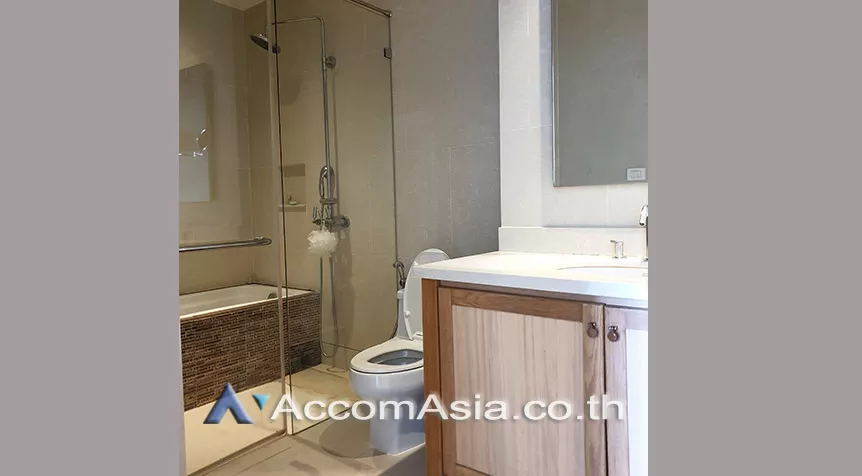  1 Bedroom  Condominium For Rent in Sukhumvit, Bangkok  near BTS Phrom Phong (AA27367)