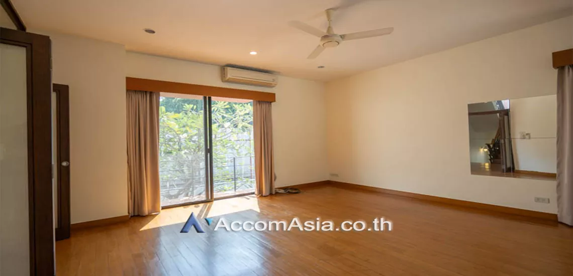 18  4 br House For Rent in Sukhumvit ,Bangkok BTS Thong Lo at A Peaceful Garden House AA27382