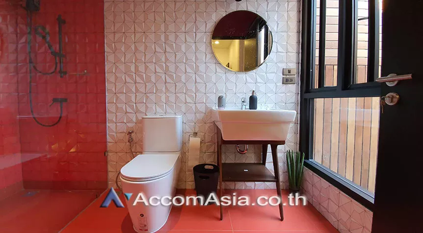 14  3 br House For Rent in sukhumvit ,Bangkok BTS Phrom Phong AA27387