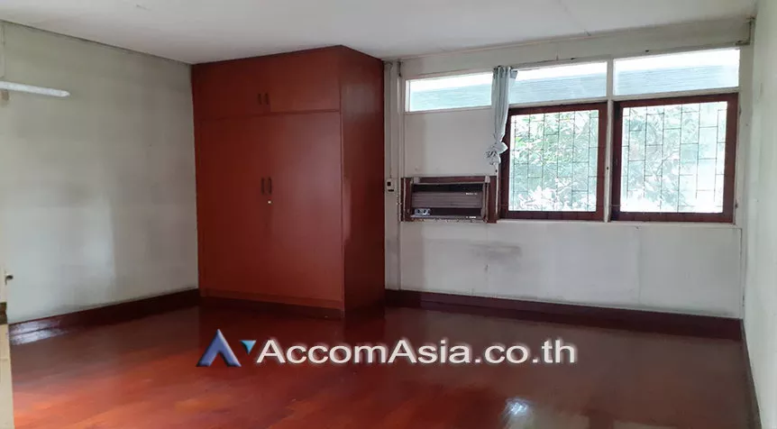  1  3 br House For Rent in Sukhumvit ,Bangkok BTS Thong Lo AA27395