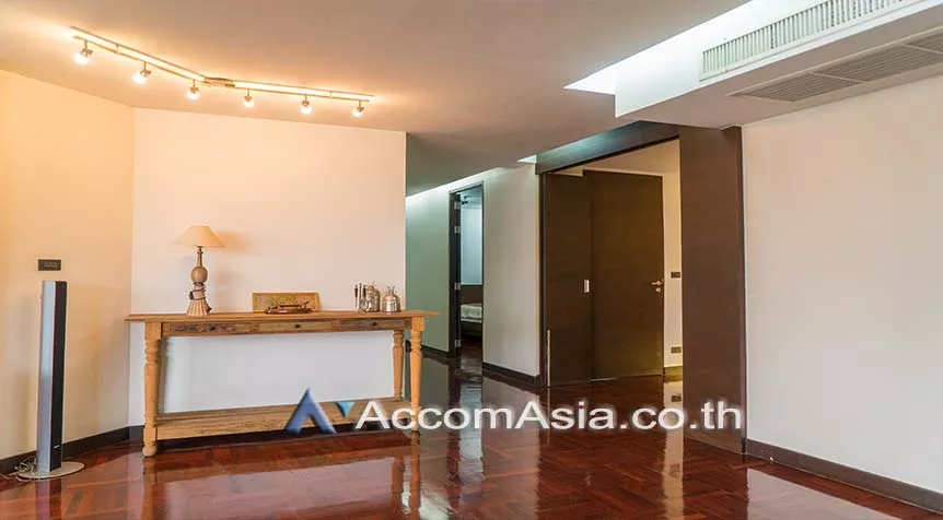  3 Bedrooms  Condominium For Rent in Sukhumvit, Bangkok  near BTS Asok - MRT Sukhumvit (AA27403)