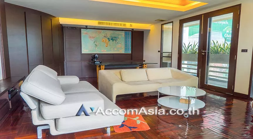  3 Bedrooms  Condominium For Rent in Sukhumvit, Bangkok  near BTS Asok - MRT Sukhumvit (AA27403)