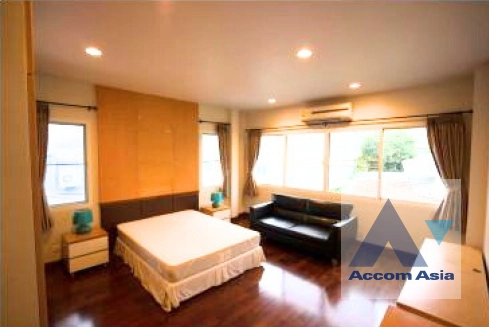 10  5 br House For Rent in Pattanakarn ,Bangkok BTS On Nut at Panya Pattanakarn Village AA27405