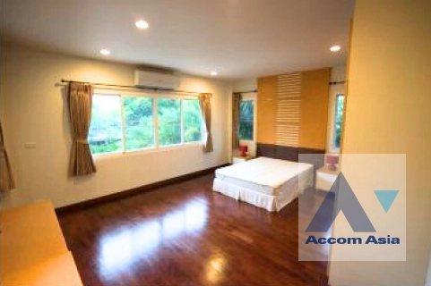 7  5 br House For Rent in Pattanakarn ,Bangkok BTS On Nut at Panya Pattanakarn Village AA27405