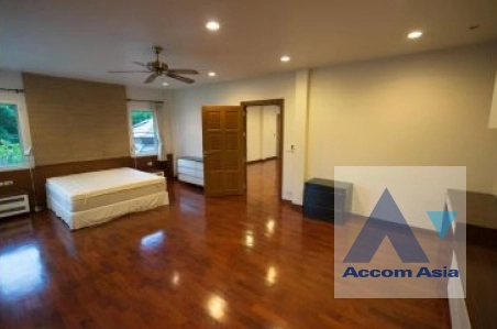 16  5 br House For Rent in Pattanakarn ,Bangkok BTS On Nut at Panya Pattanakarn Village AA27405