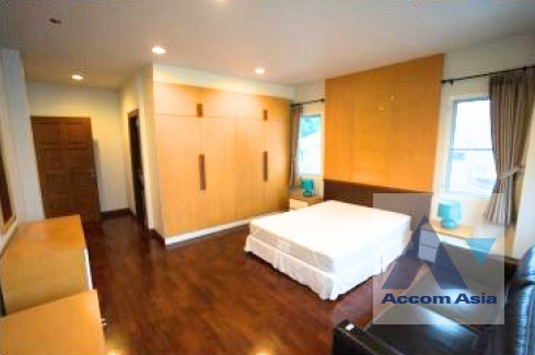 9  5 br House For Rent in Pattanakarn ,Bangkok BTS On Nut at Panya Pattanakarn Village AA27405