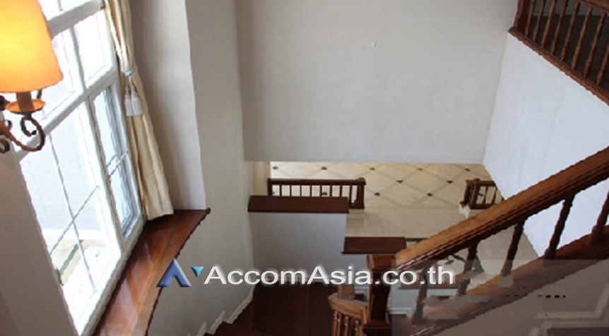  1  5 br House For Rent in Bang Na ,Bangkok  at Nantawan Village Srinakarin AA27428