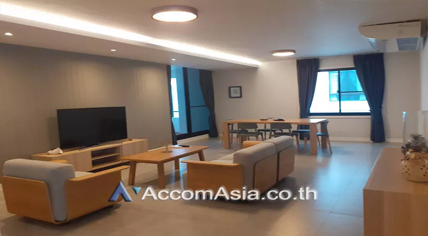 Pet friendly |  2 Bedrooms  Apartment For Rent in Sukhumvit, Bangkok  near BTS Asok - MRT Sukhumvit (AA27495)