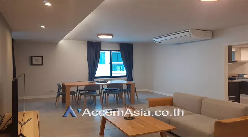 Pet friendly |  2 Bedrooms  Apartment For Rent in Sukhumvit, Bangkok  near BTS Asok - MRT Sukhumvit (AA27495)