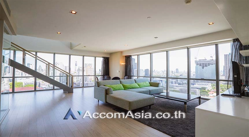 Duplex Condo |  2 Bedrooms  Condominium For Rent in Sukhumvit, Bangkok  near BTS Asok (AA27496)