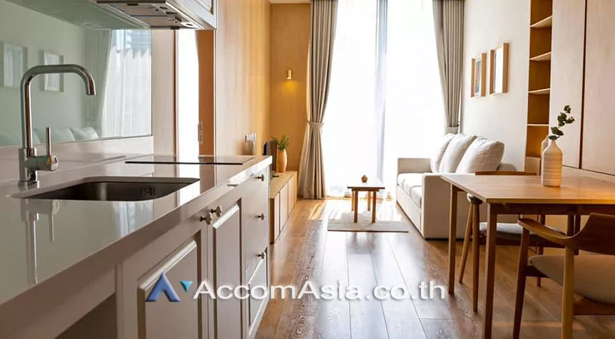  1 Bedroom  Condominium For Rent in Sukhumvit, Bangkok  near BTS Phrom Phong (AA27505)