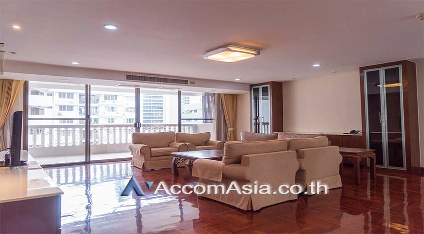 Pet friendly |  3 Bedrooms  Apartment For Rent in Sukhumvit, Bangkok  near BTS Phrom Phong (AA27507)