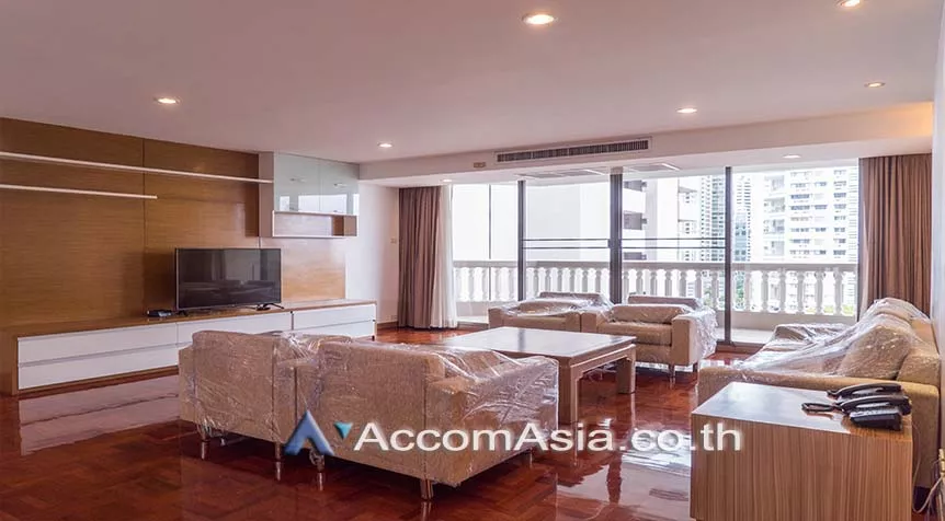 Pet friendly |  3 Bedrooms  Apartment For Rent in Sukhumvit, Bangkok  near BTS Phrom Phong (AA27508)