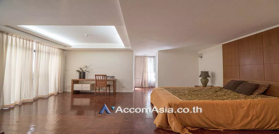 Pet friendly |  3 Bedrooms  Apartment For Rent in Sukhumvit, Bangkok  near BTS Phrom Phong (AA27512)