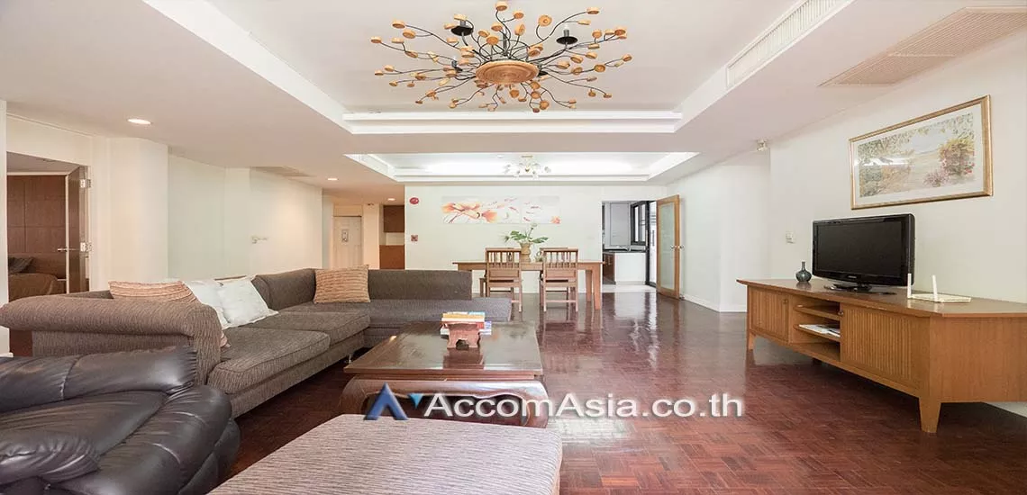 Pet friendly |  3 Bedrooms  Apartment For Rent in Sukhumvit, Bangkok  near BTS Phrom Phong (AA27512)